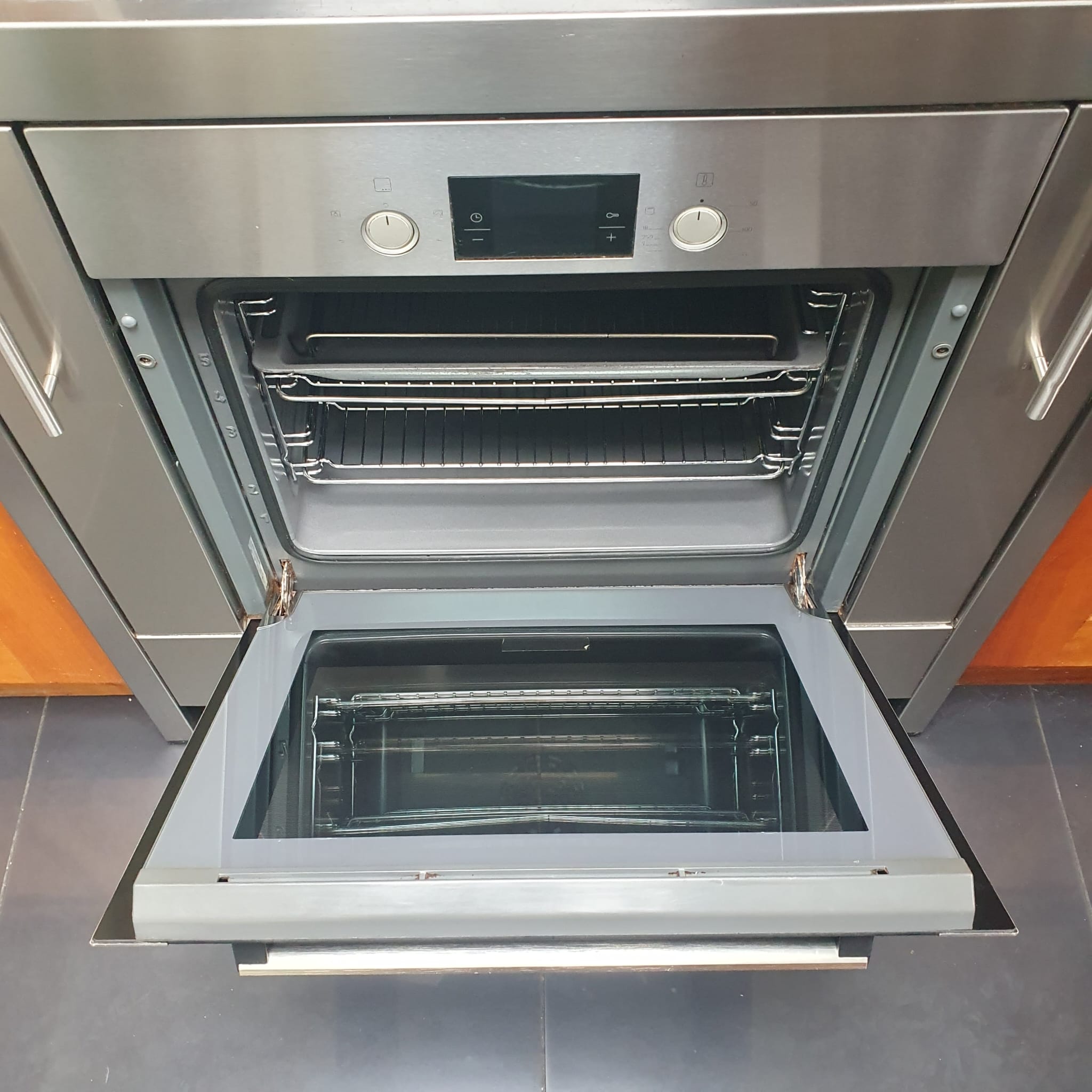 kitchen appliance cleaning in Newtownards