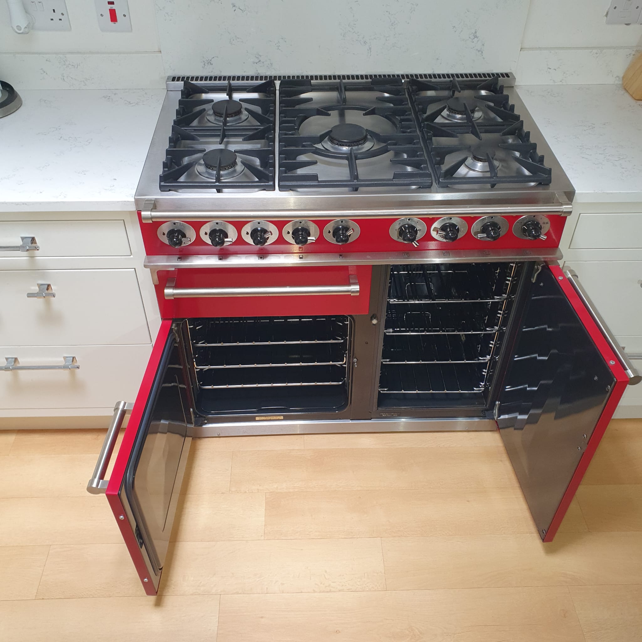 oven cleaning in Newtownards